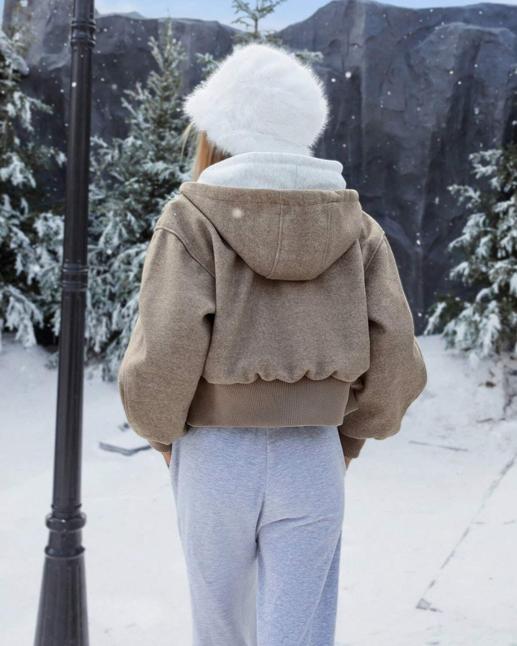 Sophie | Chaqueta de lana cortada al cuerpo