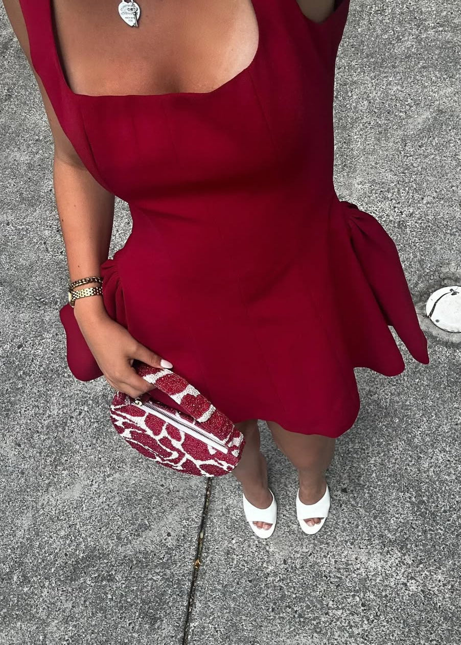 Victoria Vestido - Escarlata