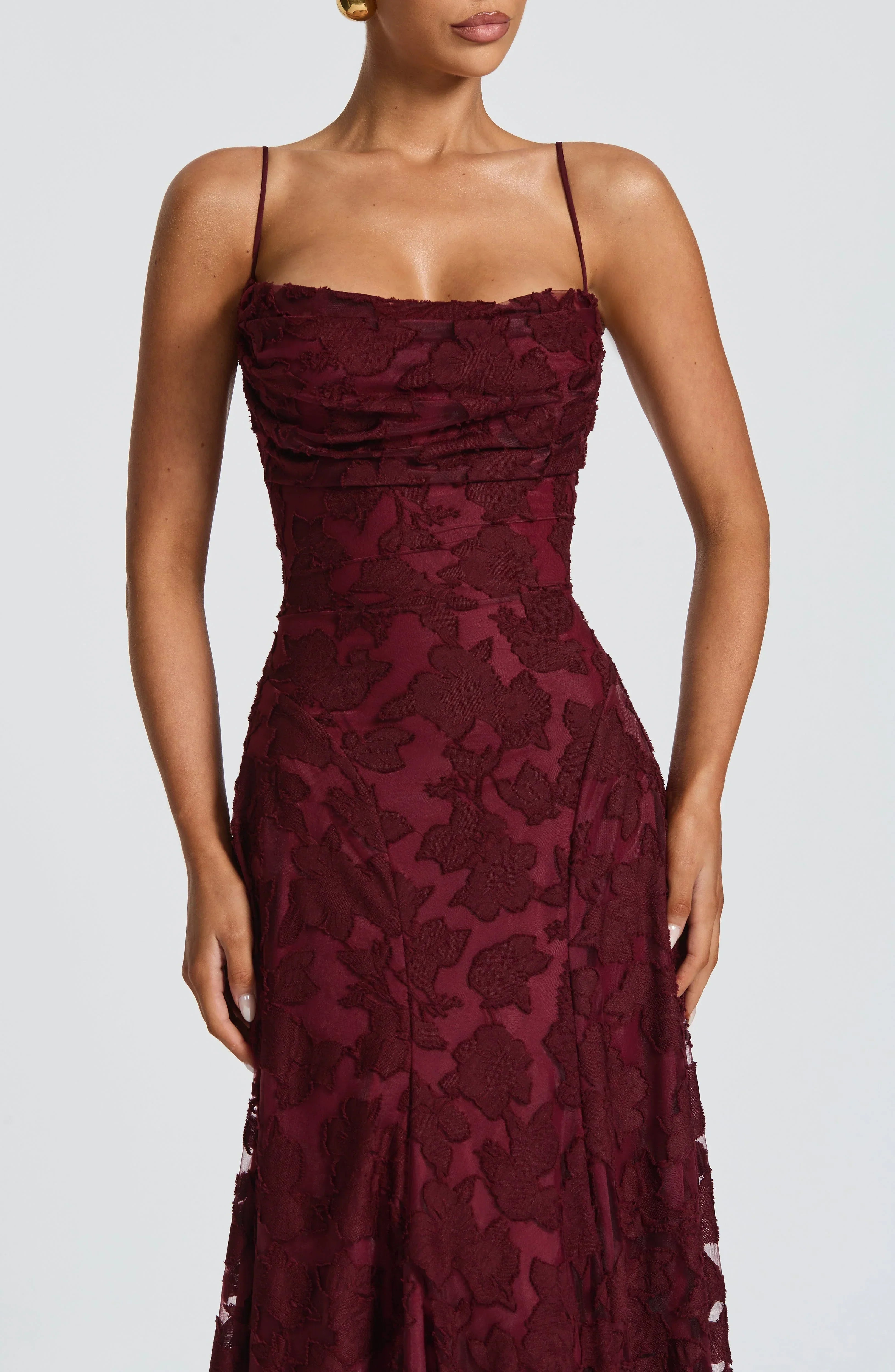 Vestido Clara Léon – Elegancia Fluida