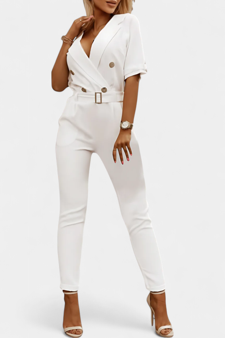 Vivienne Mono con Elegancia Sin Esfuerzo